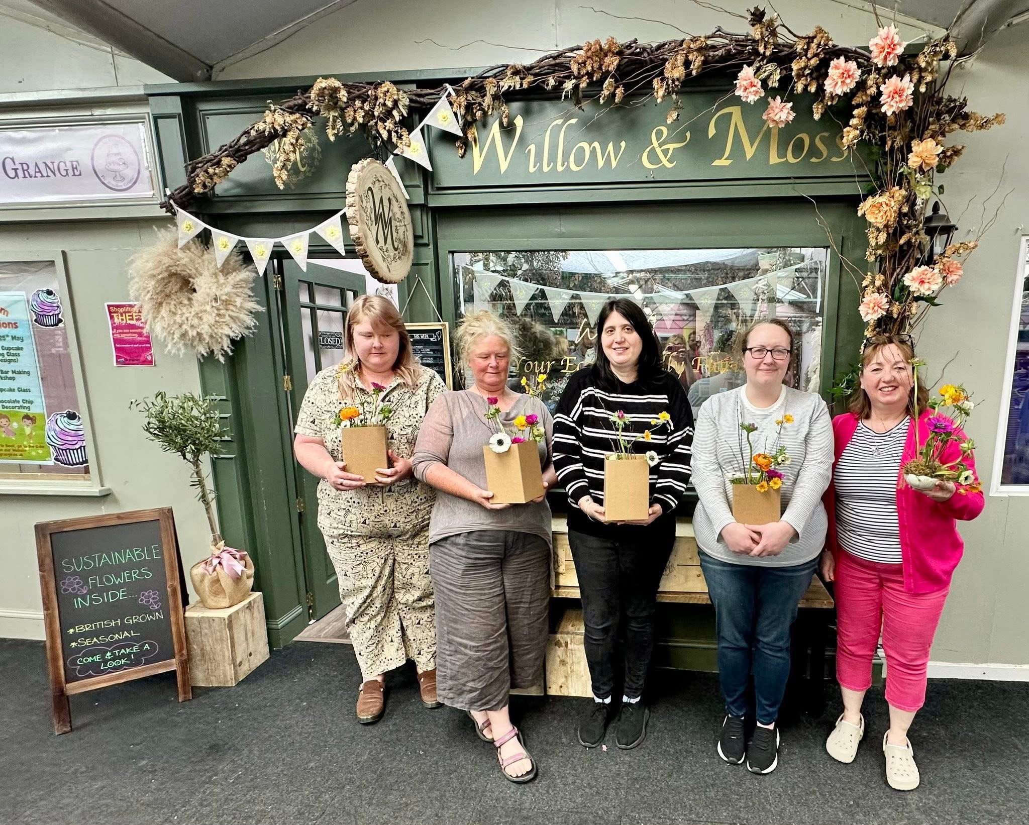 Floral workshop at the Willow and Moss studio