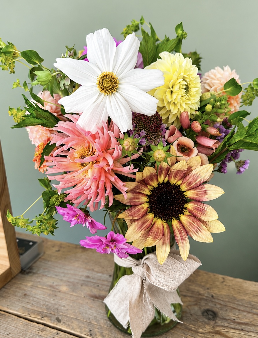 The Gathered Vase bouquet by Willow and Moss